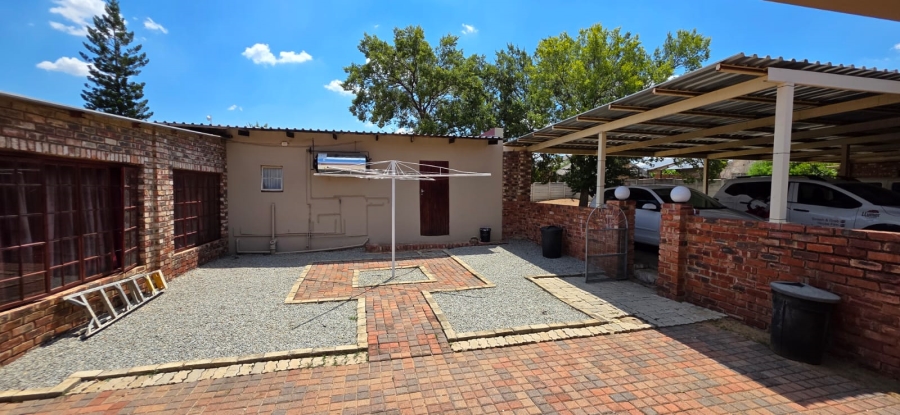 4 Bedroom Property for Sale in Collerville North West